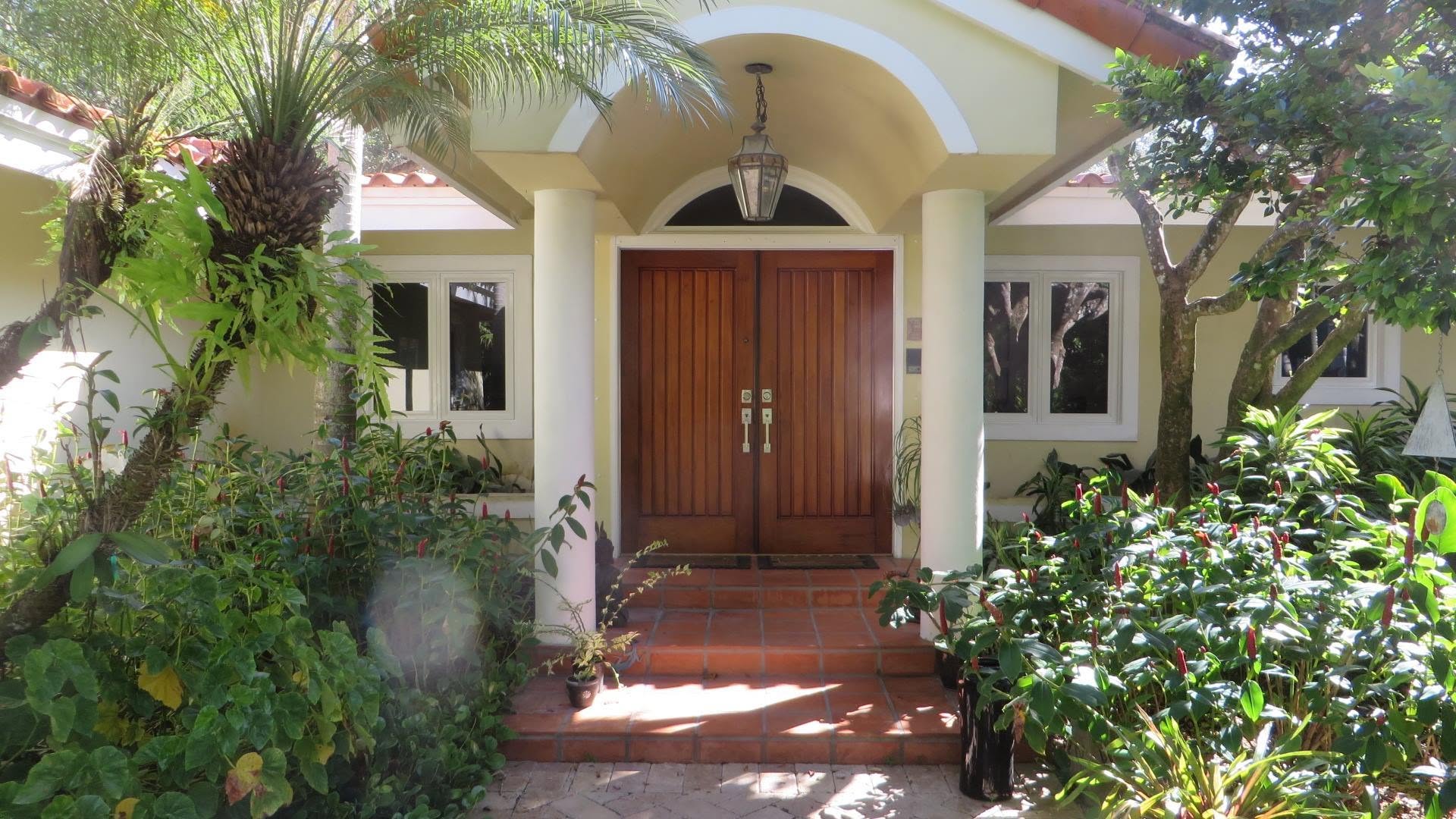 Custom Entry